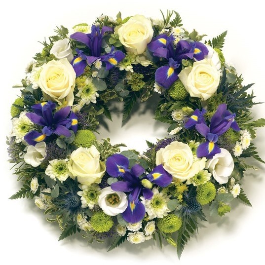 WR11 Loose Wreath Blue and White