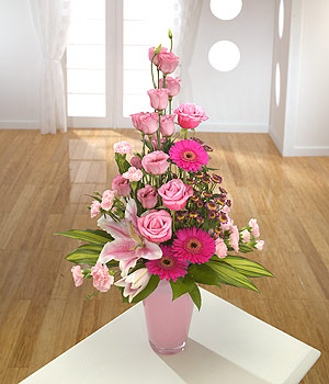 Adorable vase arrangement
