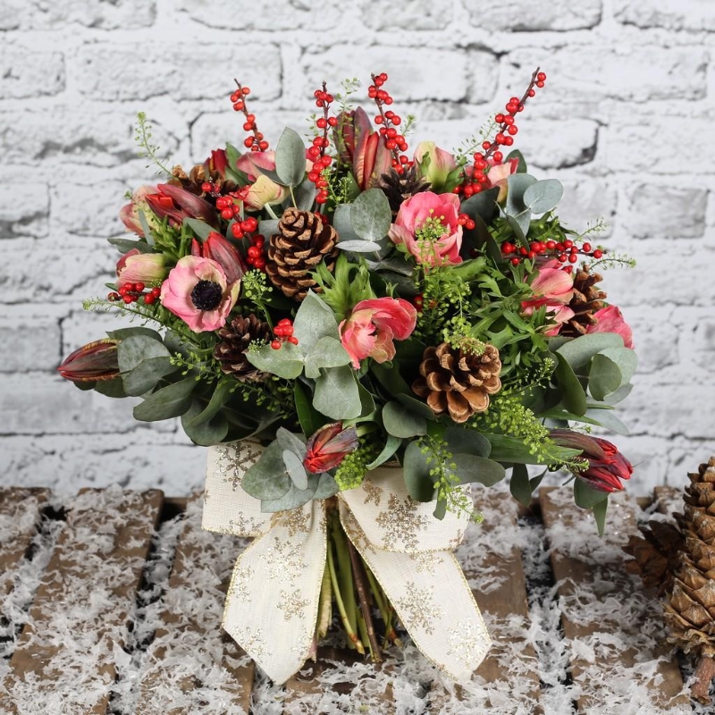 CONES AND BERRIES