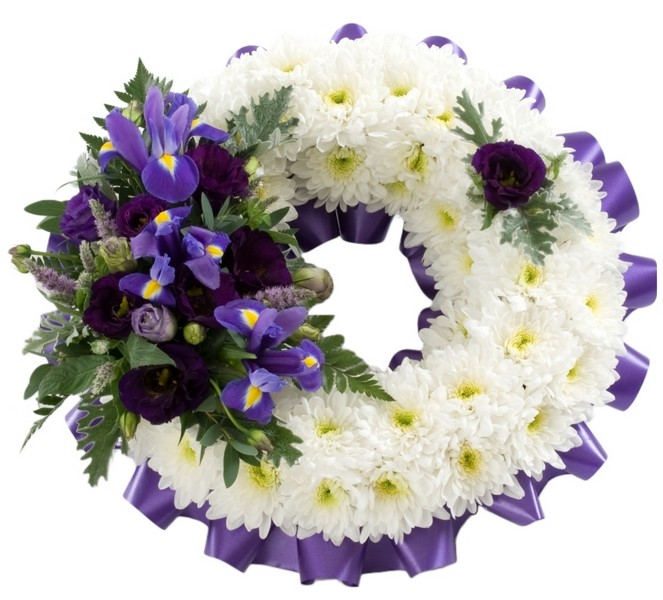 WR6 Chrysanthemum Based Wreath   Ribbon Edge